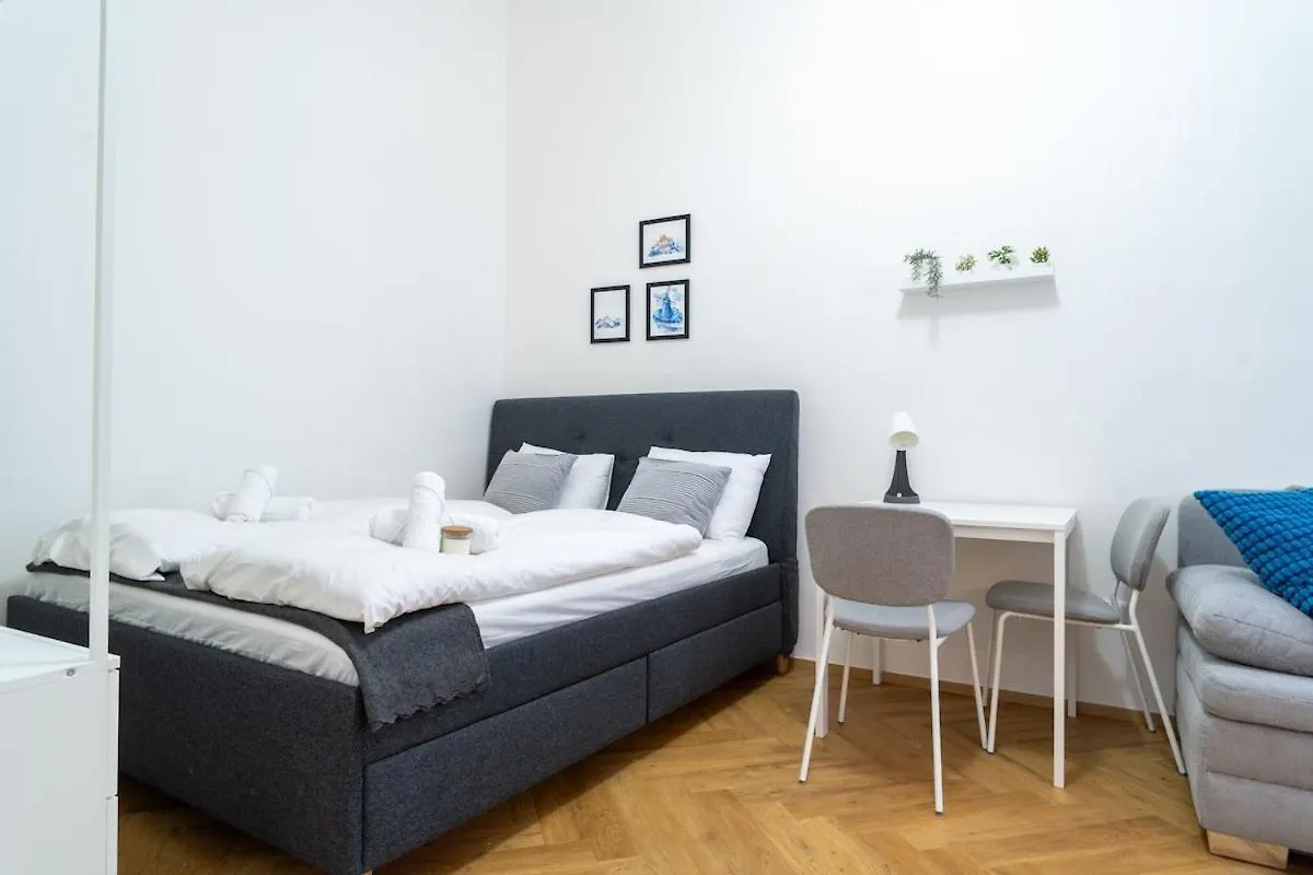 Crystal Apartment In Center Of プラハ
