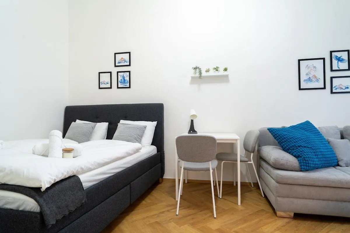 Crystal Apartment In Center Of プラハ